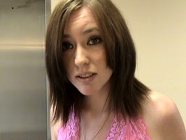 sexy amateur gets ready to make some money